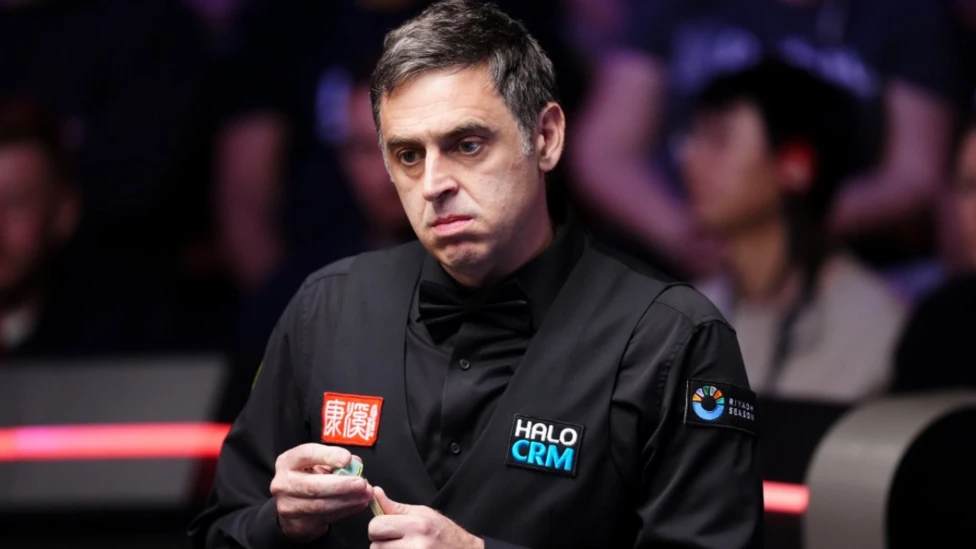 Ronnie-OSullivan-World-Snooker-Championship-2026 Ronnie O'Sullivan looking disappointed during his defeat at the World Snooker Championship 2026.